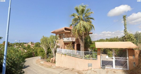 casa indipendente in vendita a Canicattì