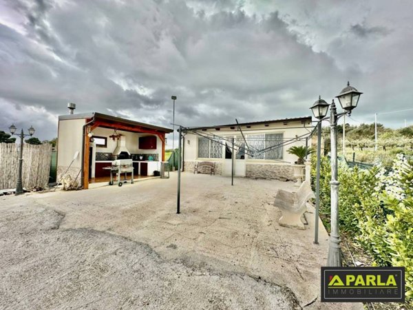 casa indipendente in vendita a Canicattì