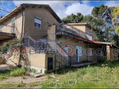 casa indipendente in vendita a Canicattì