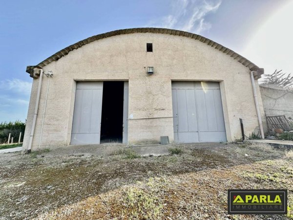 capannone in vendita a Canicattì