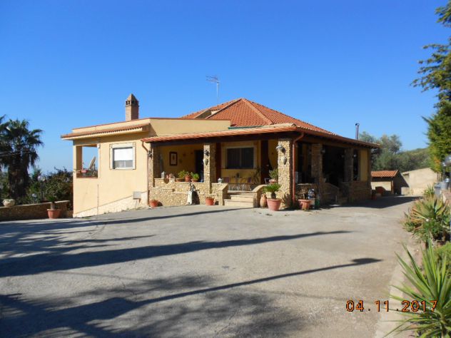 casa indipendente in vendita a Canicattì