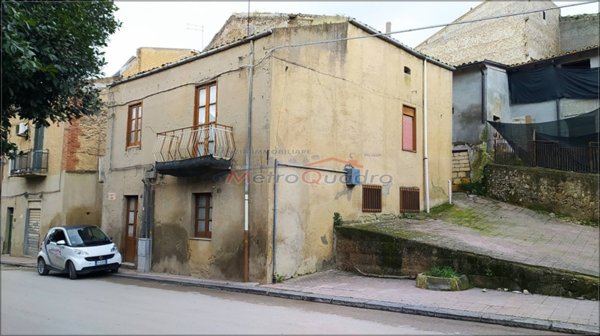 casa indipendente in vendita a Canicattì