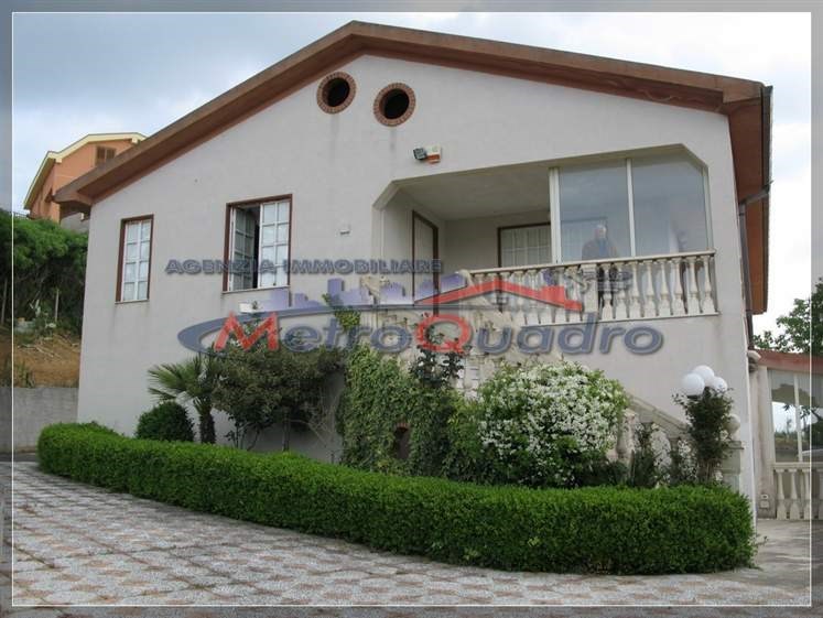 casa indipendente in vendita a Canicattì