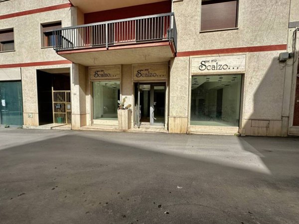 negozio in vendita a Canicattì