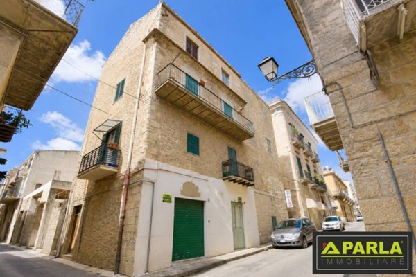 casa indipendente in vendita a Canicattì