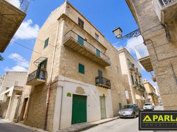 intera palazzina in vendita a Canicattì