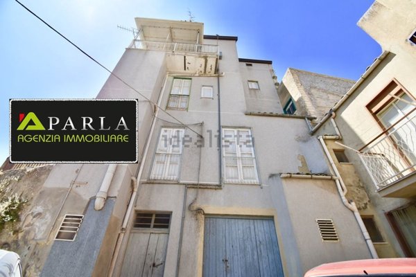 casa indipendente in vendita a Canicattì