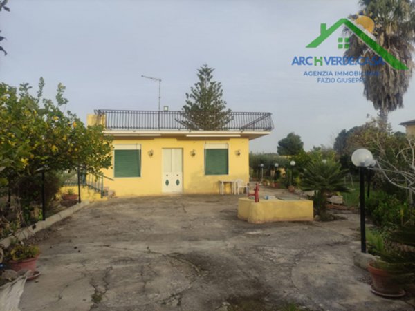 casa indipendente in vendita a Canicattì