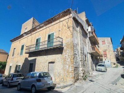 casa indipendente in vendita a Canicattì