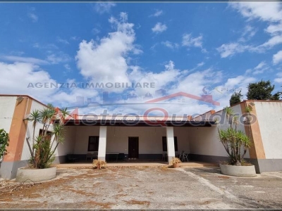 casa indipendente in vendita a Canicattì