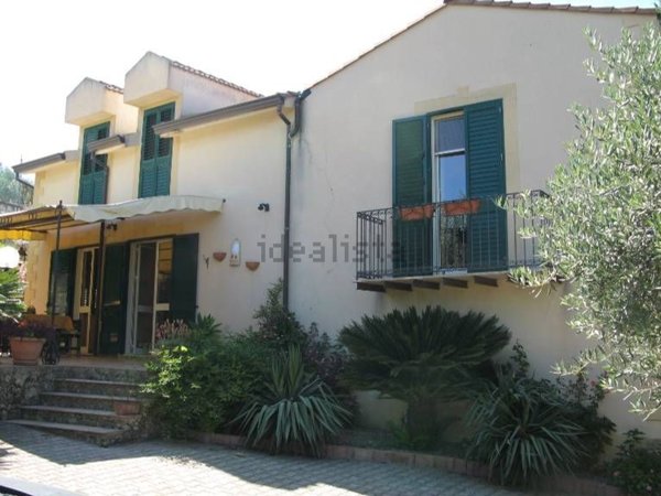 casa indipendente in vendita a Canicattì