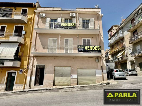casa indipendente in vendita a Canicattì