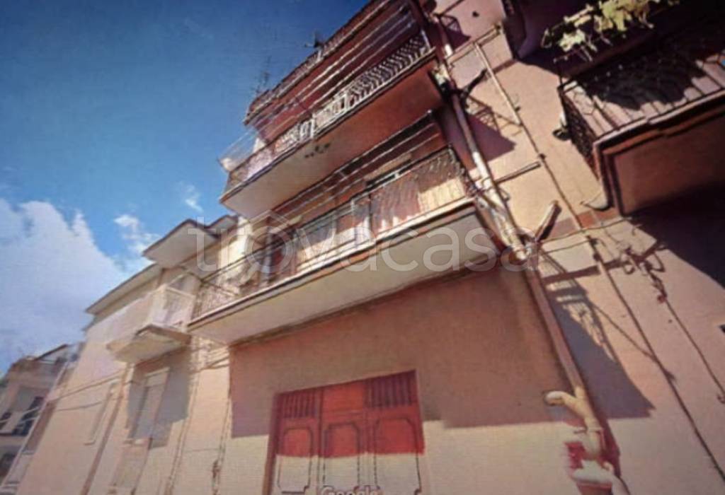 locale commerciale in vendita a Canicattì