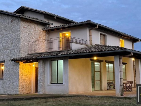 casa indipendente in vendita a Canicattì