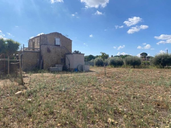casa indipendente in vendita a Canicattì