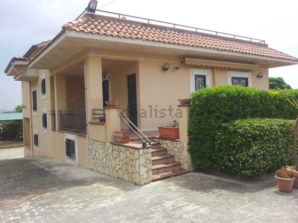 casa indipendente in vendita a Canicattì