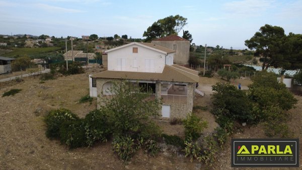 casa indipendente in vendita a Canicattì