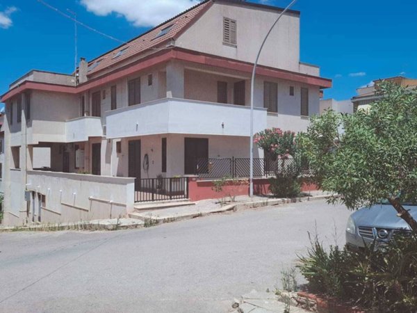 intera palazzina in vendita a Canicattì