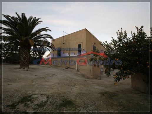 casa indipendente in vendita a Canicattì