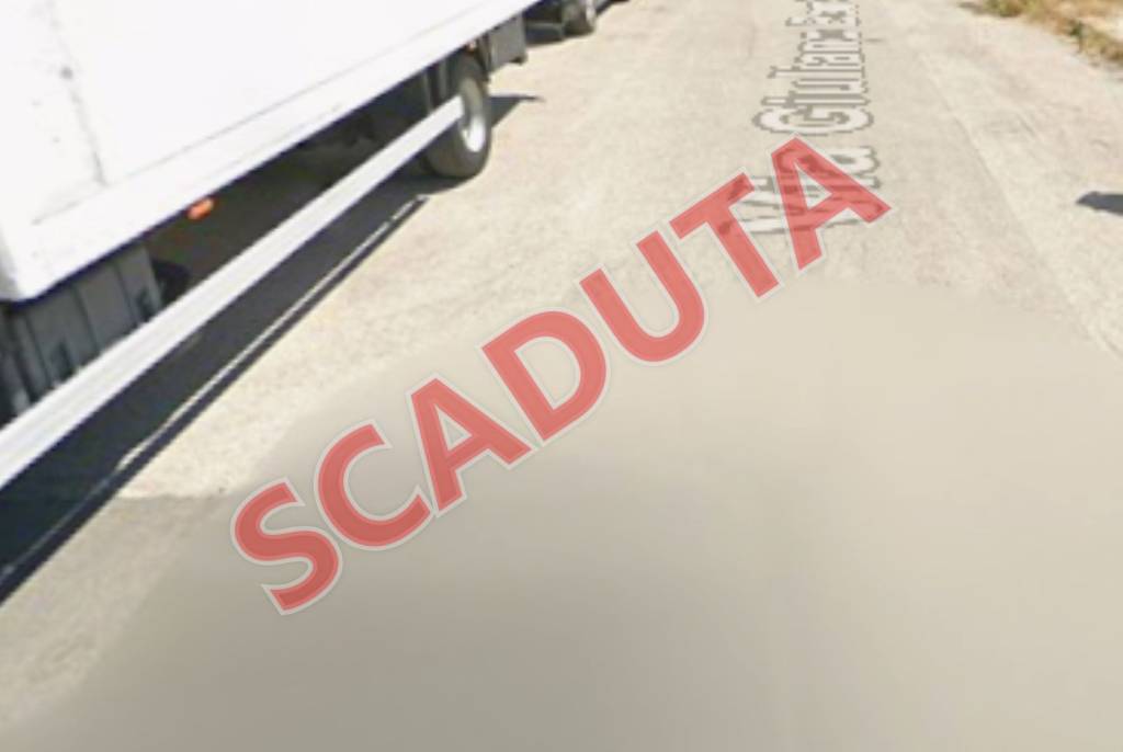 locale commerciale in vendita a Canicattì