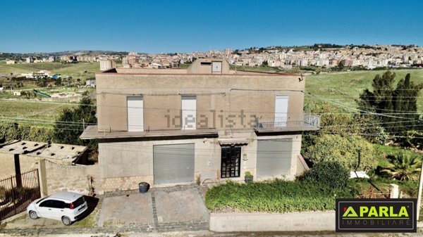 casa indipendente in vendita a Canicattì
