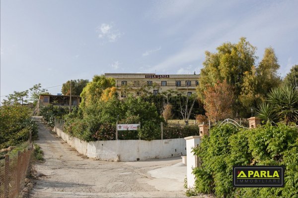 casa indipendente in vendita a Canicattì