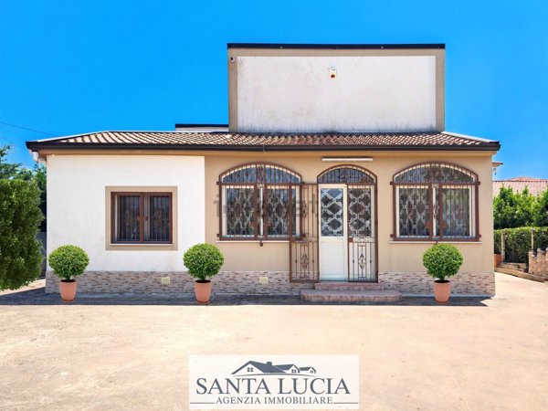 casa indipendente in vendita a Canicattì