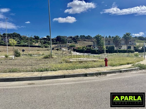 casa indipendente in vendita a Canicattì