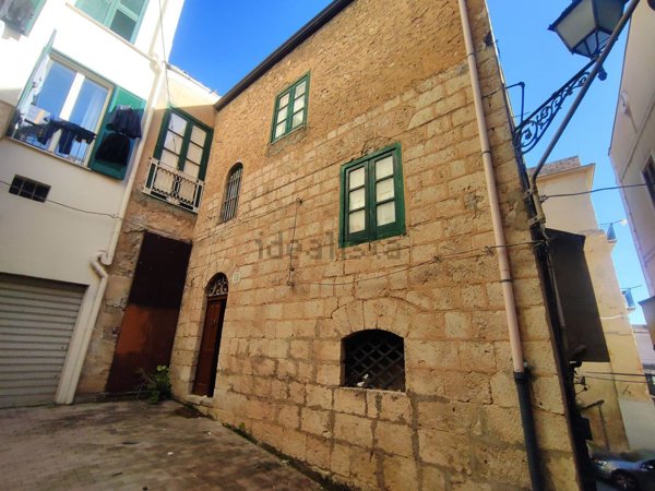 casa indipendente in vendita a Canicattì