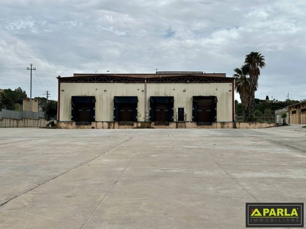 capannone in vendita a Canicattì