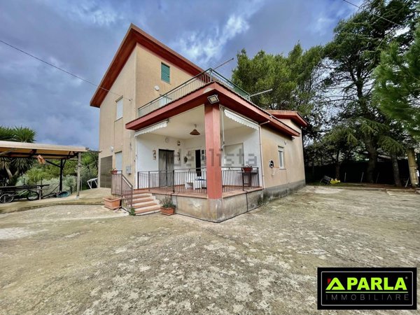 casa indipendente in vendita a Canicattì