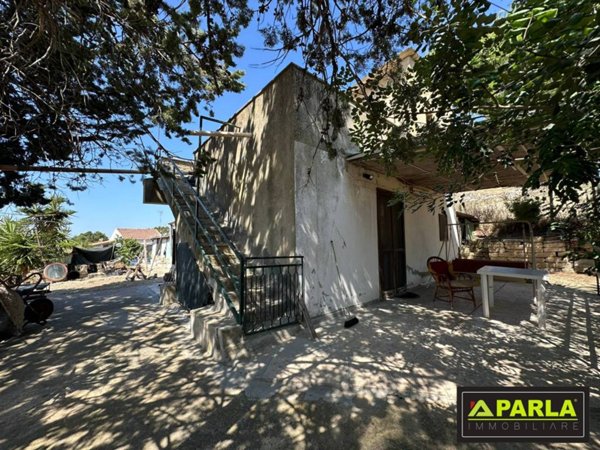 casa semindipendente in vendita a Canicattì
