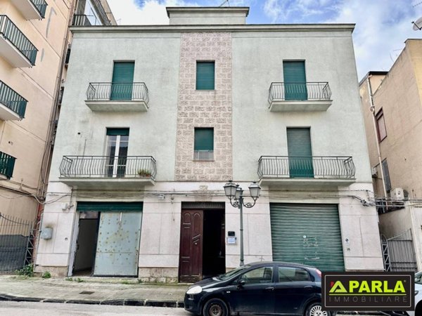 negozio in vendita a Canicattì