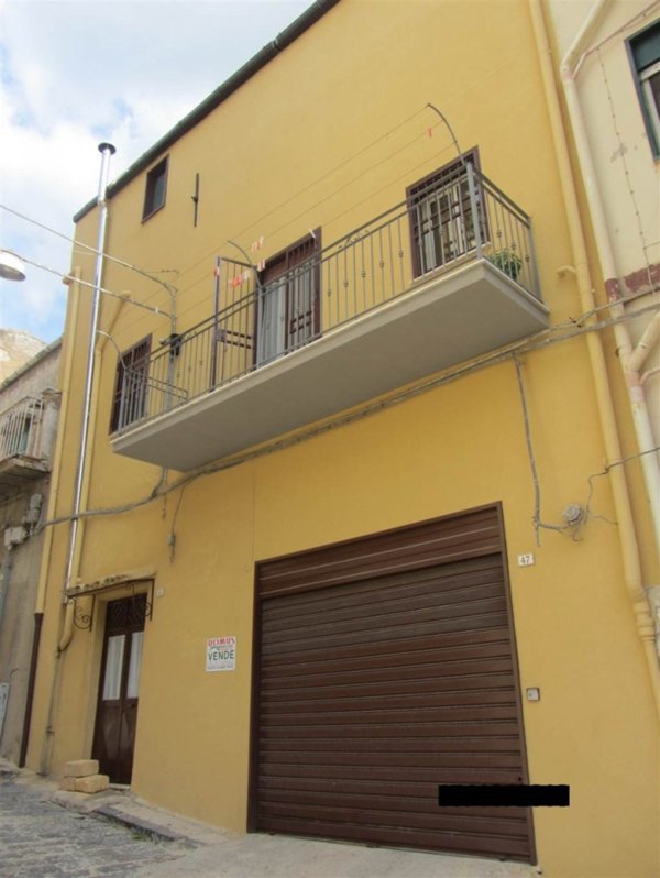 casa indipendente in vendita a Canicattì