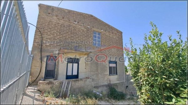 casa indipendente in vendita a Canicattì