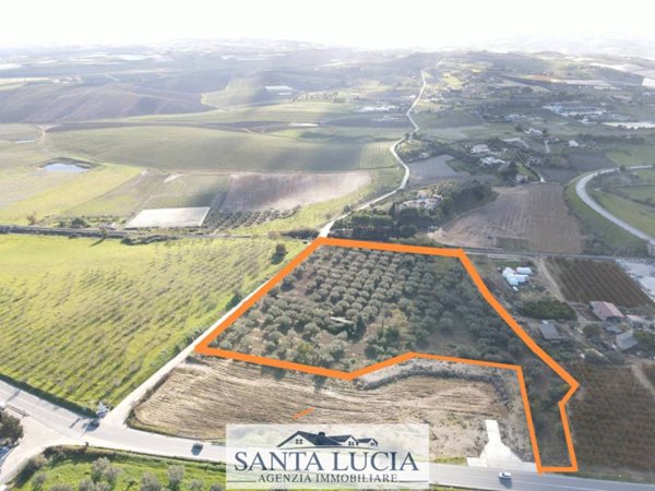 locale di sgombero in vendita a Canicattì