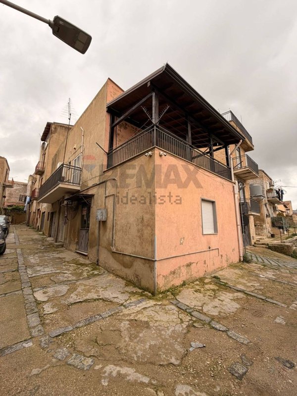 casa indipendente in vendita a Canicattì