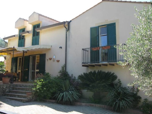 casa indipendente in vendita a Canicattì