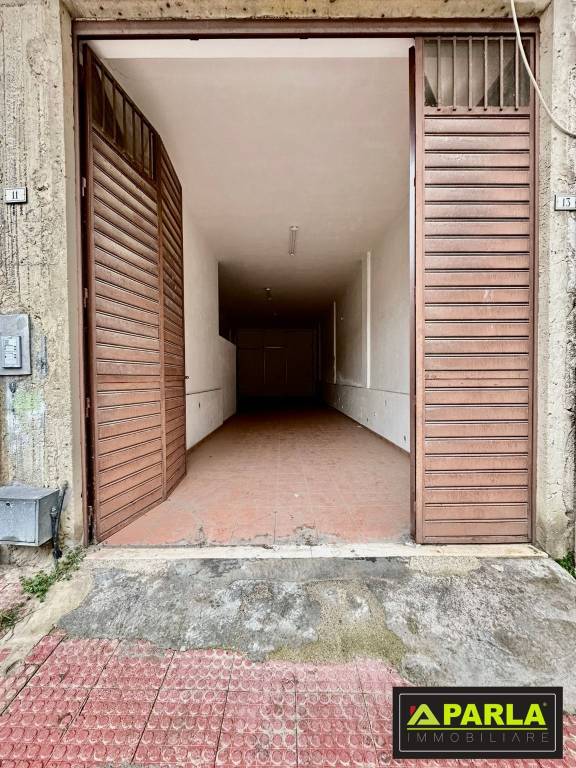 locale commerciale in vendita a Canicattì