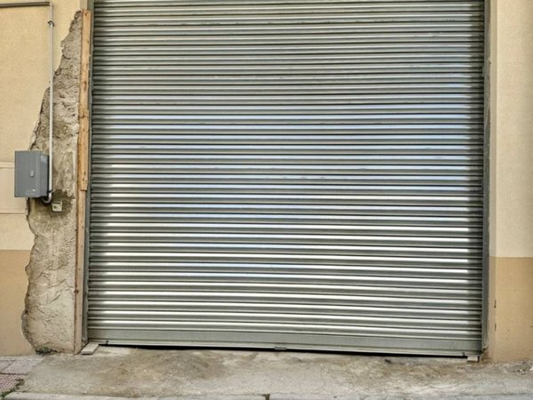 locale commerciale in vendita a Canicattì