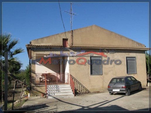 casa indipendente in vendita a Canicattì