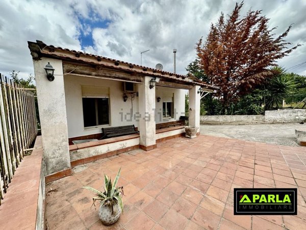 casa indipendente in vendita a Canicattì