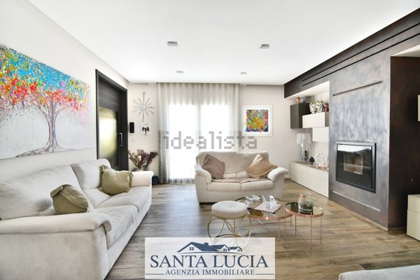 casa indipendente in vendita a Canicattì