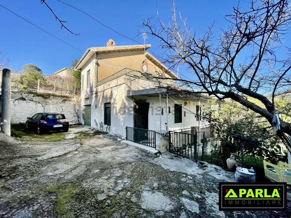 casa indipendente in vendita a Canicattì