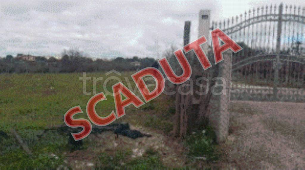 locale di sgombero in vendita a Canicattì
