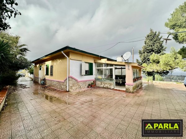 casa indipendente in vendita a Canicattì