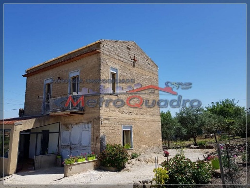 casa indipendente in vendita a Canicattì