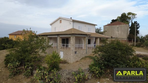 casa indipendente in vendita a Canicattì