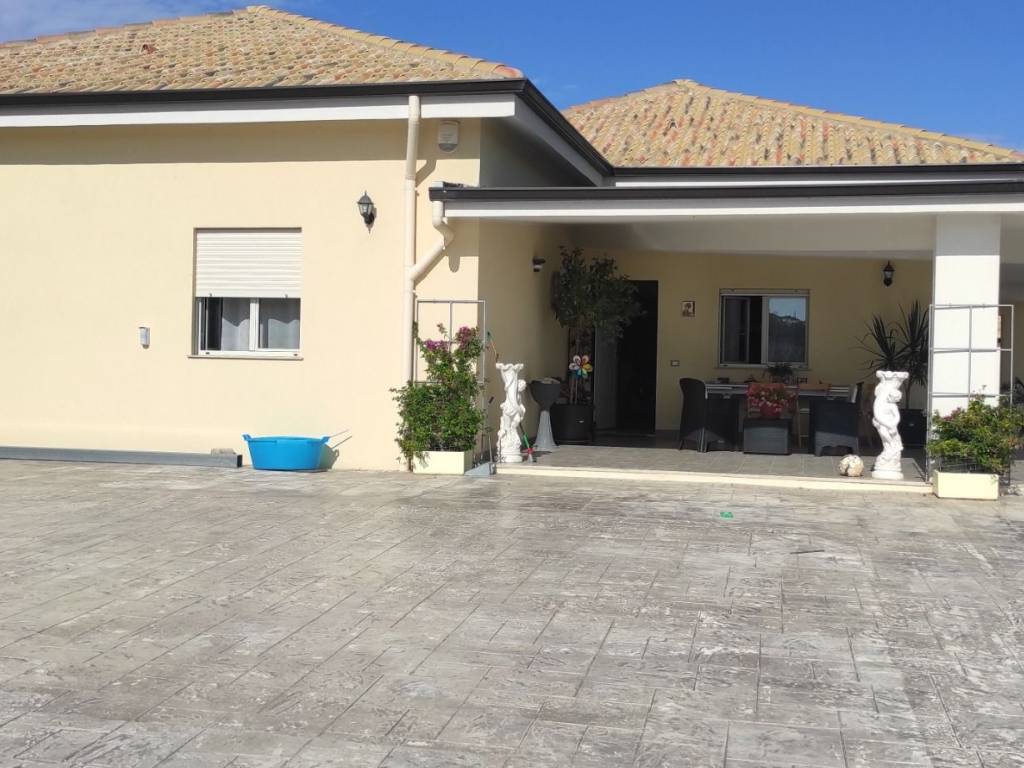 casa indipendente in vendita a Canicattì