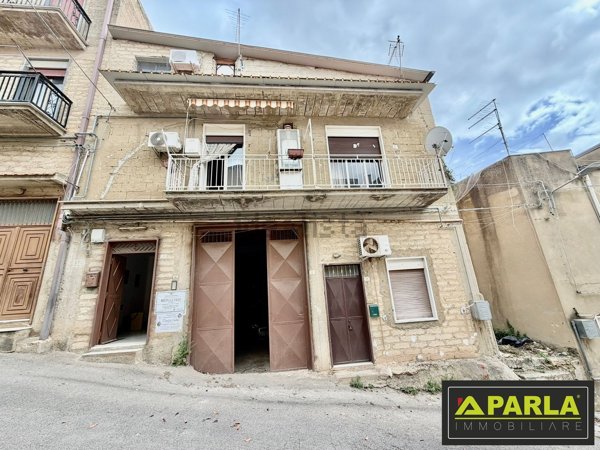 casa indipendente in vendita a Canicattì